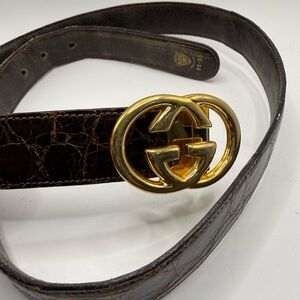Gucci Brown Croc-Embossed Leather Belt with Gold Double G Buckle 1” wide 40” Lon